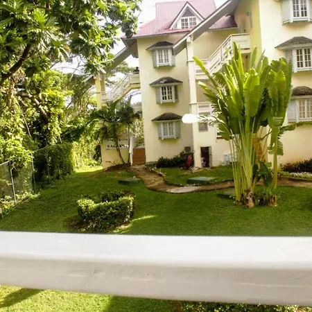 E 20 Mystic Ridge Ocho Rios Apartment Exterior photo